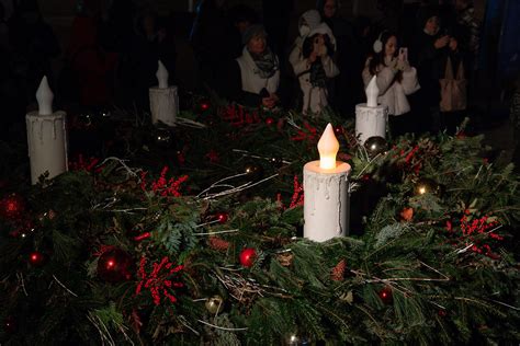 Kar Csony Adventi Gyerty T Gy Jtott Teljes Az Nnepi Hangulat