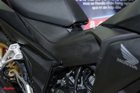 Chi tiết Honda Winner thay dàn chân ngầu hơn tại đại lý Chiêu kích cầu cho xe côn tay hết hot