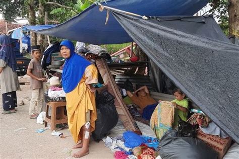 Update Gempa Cianjur Pengungsi Capai 108 720 Orang 5 Diantaranya