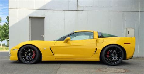 2006 Chevrolet Corvette Z06 (C6) Velocity Yellow (3) - CorvetteForum