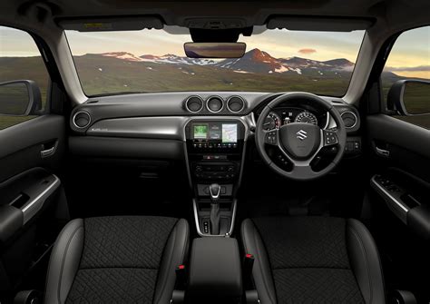 Vitara Colours, Interior, Boot & Dimensions | Suzuki UK