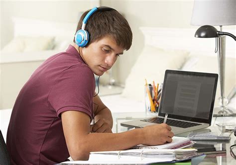 Estudar Ouvindo M Sica Favorece Ou Atrapalha O Aprendizado Col Gio