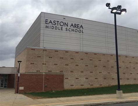 Easton Area Middle School campus shut after employee made threat ...