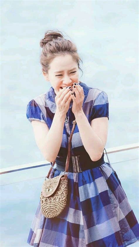 Ghim C A A Forth Of Life Tr N Song Ji Hyo N Th N Cam