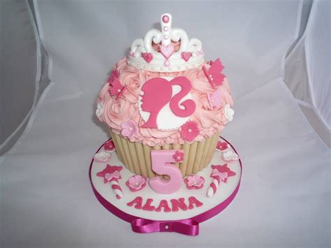 Barbie Giant Cupcake Cakes Big Cupcake Barbie Cupcakes