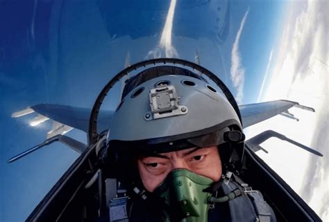 Poaching British Pilots Uk Officially Deployed Its Active Duty Air Force Pilots To China To