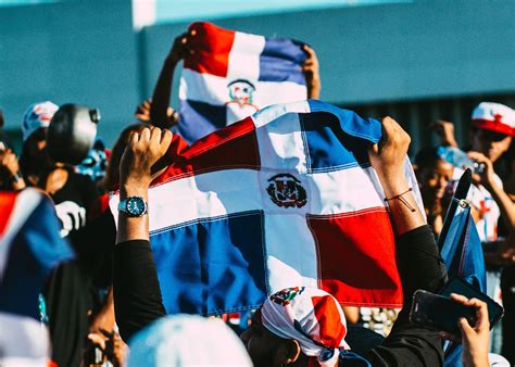 Deportations commence under new Bermuda order – The Immigration Portal