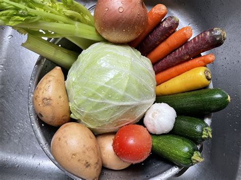 HEARTY BEEF STEW WITH VEGETABLES - sammywongskitchen