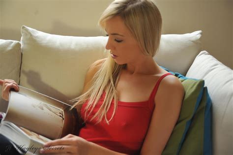 Pictures Of Hayley Showing You Her Perky Boobies Porn Pictures XXX Photos Sex Images