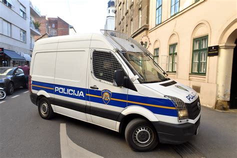 Velika Akcija Uskoka I Policije Otkrivena Grupa Koja Je Radila La Ne