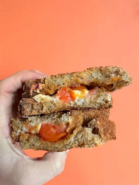 Hoe Maak Je De Allerlekkerste Vegan Tosti Tips En Een Lijstje Met