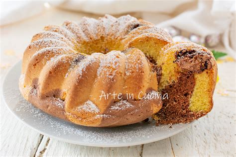 Ciambella Con Ovetti Bicolore Dolce Veloce E Soffice