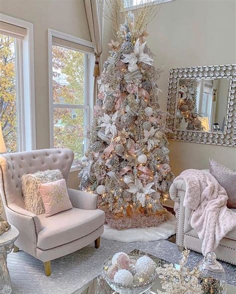 40+ Christmas Tree Decor Ideas - The Wonder Cottage