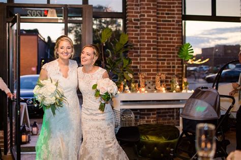 Elegant Yet Casual Same Sex Wedding In The South Weddingomania