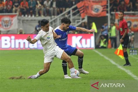 Psis Semarang Fokus Pengembalian Kondisi Fisik Pada Latihan Perdana