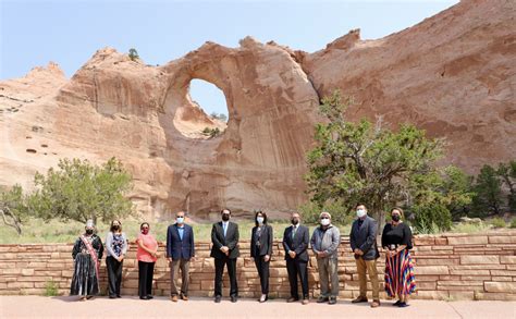 President Nez Welcomes Utah Lt Governor Henderson To The Navajo Nation