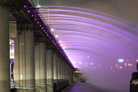 Kotakitaku Jembatan Banpo Merangkap Air Mancur Di Seoul Korea Taman