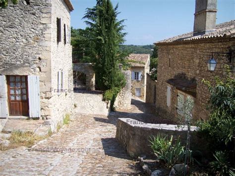 La Roque sur Cèze Bagnols sur Cèze Nîmes Gard Languedoc Roussillon