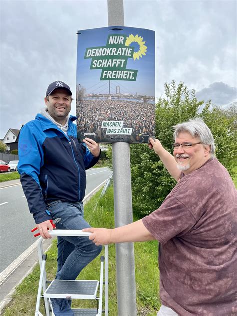 Plakate für Europawahl hängen BÜNDNIS 90 GRÜNEN Meinerzhagen