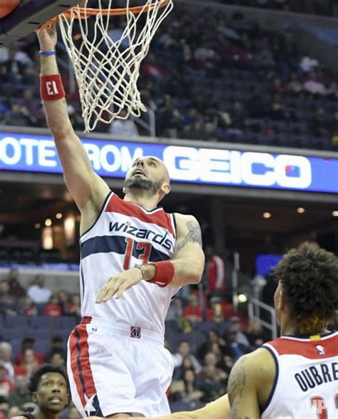 Washington Wizards Center Marcin Gortat Scores In The First Half