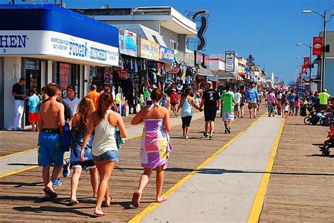 6 Towns On The Atlantic Coast With Thriving Local Businesses Worldatlas