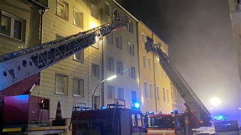 Dortmund Nordstadt Brand In Wohnhaus Feuerwehr Rettet Menschen