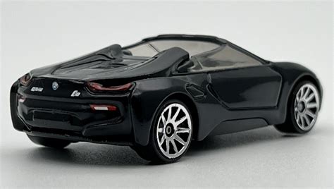 Машинка Базова Hot Wheels BMW i Roadster Roadsters HKK Black купити в інтернет