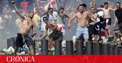 Batalla Entre Hooligans Ingleses Y Rusos En Marsella