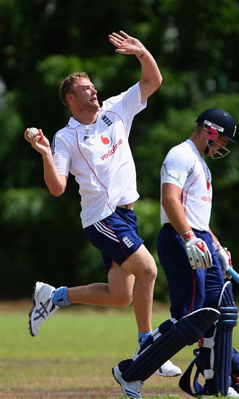 Andrew Flintoff steams in during practice | ESPNcricinfo.com