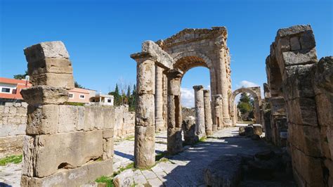 Ancient Roman Ruins & Seafood in Tyre, Lebanon 🇱🇧 - David's Been Here