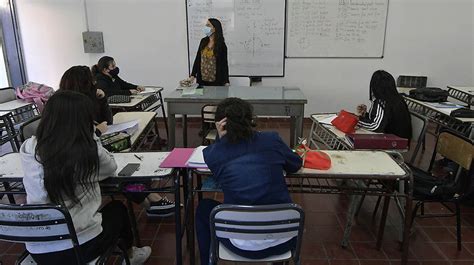 Analizan Extender El Ciclo Lectivo Para Los Que Terminan La Primaria Y