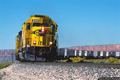 Niño migrante africano muere en Sinaloa al caer del tren