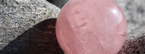 Raisons Pour Lesquelles Vous Devriez Acheter Du Quartz Rose Pour