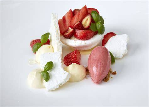 Eton Mess The Perfect British Summer Dessert Breakfast Dessert