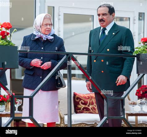 Hm The Queen Elizabeth Meeting His Royal Majesty King Hamad Bin Isa Al Khalifa Of Bahrain At The