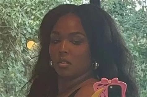 Lizzo Fans Can T Believe Their Eyes As Singer Is Slimmer Than Ever In Sexy Lingerie Snap The