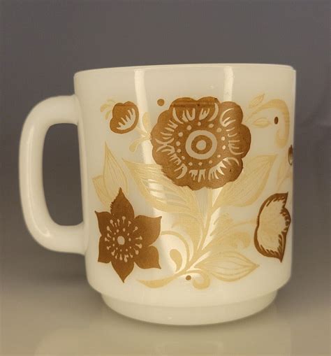 VINTAGE GLASBAKE WHITE MILK GLASS 77 MUG W BROWN TAN FLORAL PATTERN