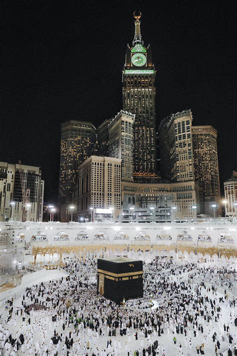 Abraj Al Bait Towers And Kabah Mekkah Kabah Hd Wallpaper Pxfuel