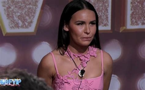 Gf Vip Bufera Su Nicole Murgia Il Gesto Contro Nikita Pelizon