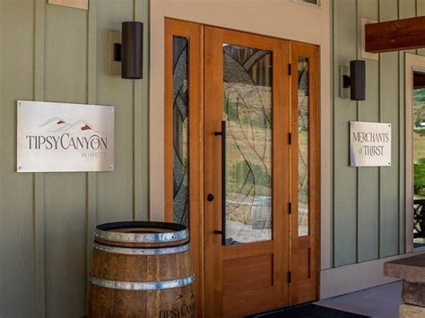 Wine Tasting Room Vineyard Tours In Chelan Tipsy Canyon Winery