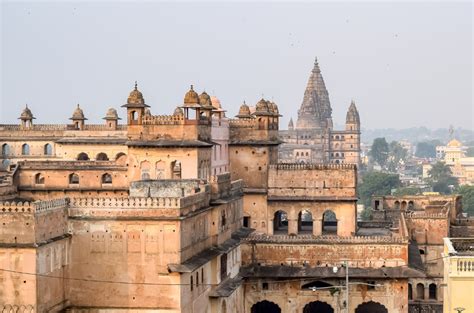 Chaturbhuj Temple - Is dedicated to Lord Vishnu - Indiano Travel