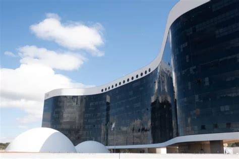 TSE multa Bolsonaro e pede retirada de vídeo que liga Lula a kit gay Política Diario de