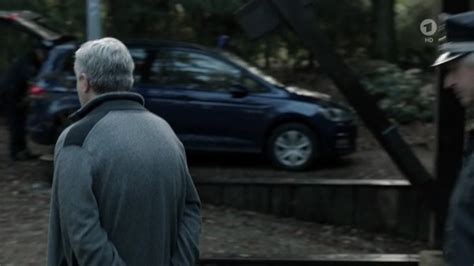 Imcdb Org Volkswagen Touran Ii Typ T In Tatort Der Fall