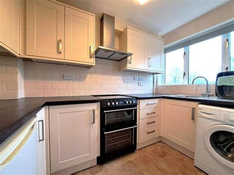 Bobblestock Hereford 2 Bed Terraced House 800 Pcm 185 Pw