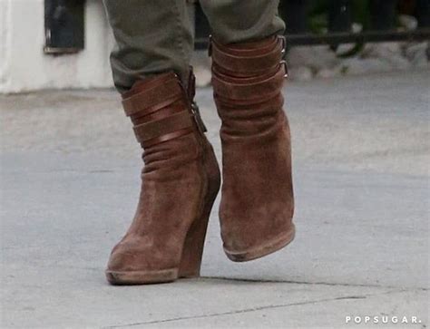 Jennifer Aniston Brown Boots Jennifer Aniston Just Wore Grandpa