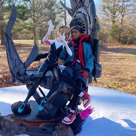 Hot Toys Spider Man Into The Spider Verse Miles Morales Collectible Figure Page