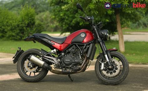 2019 Benelli Leoncino 500 Review - CarandBike