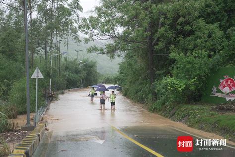 持续暴雨！广东韶关江湾镇发生多处山体滑坡，通讯道路中断山体滑坡路段暴雨新浪新闻