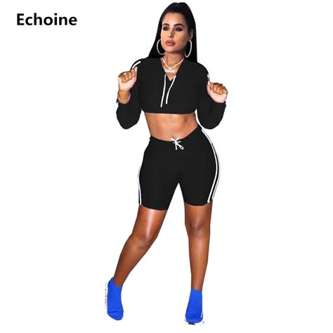 Casual 2 Piece Set Woman Sporting Tracksuit Crop Top And Shorts Crop