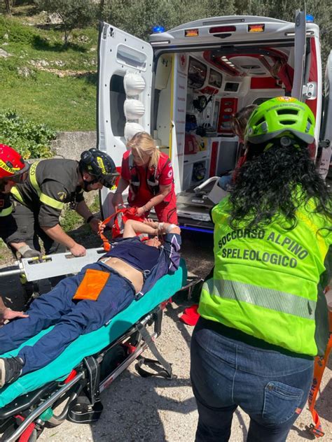 Venafro Accusa Un Malore Durante L Escursione Alla Montagna Spaccata